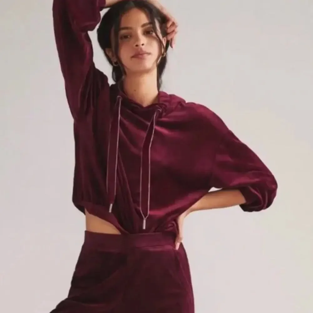 Anthropologie Velour Plum Hoodie - New - Size Medium - Picture 1 of 4